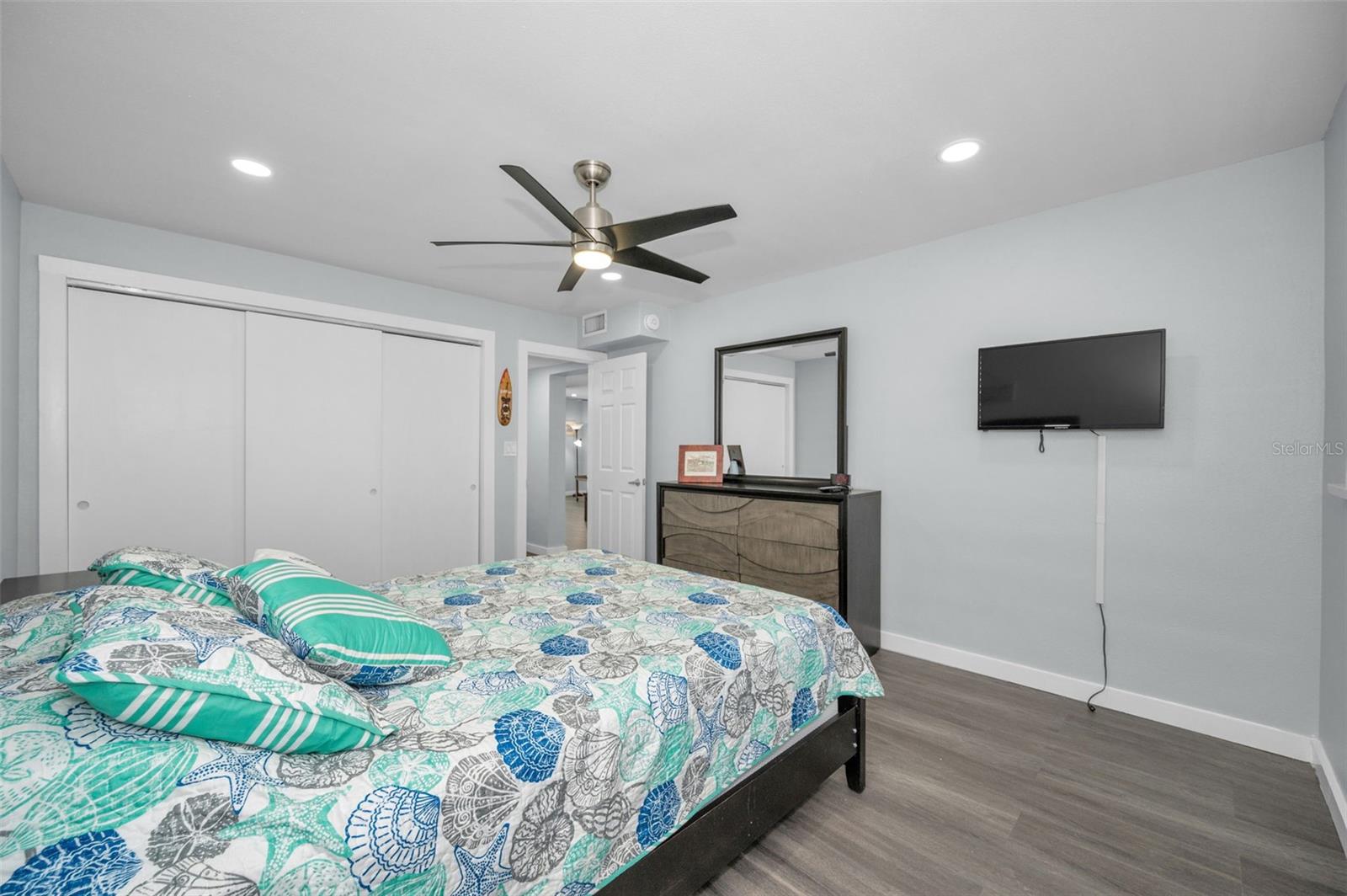 SYLVETTE CONDO - Residential Lease