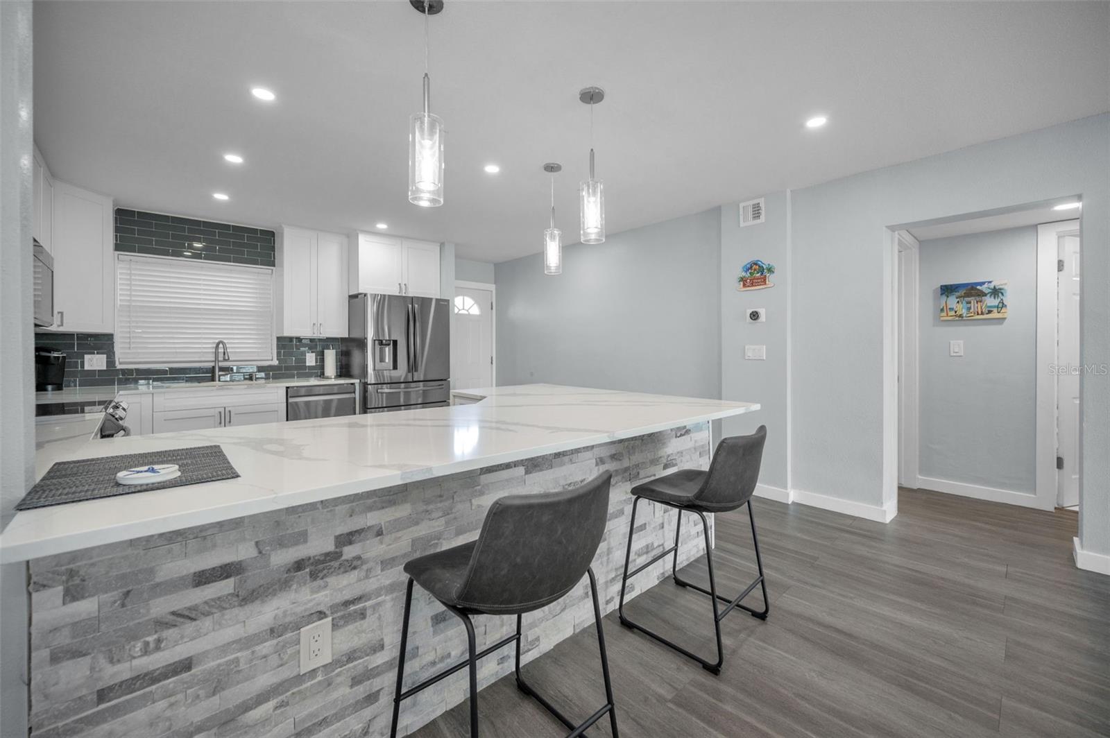 SYLVETTE CONDO - Residential Lease