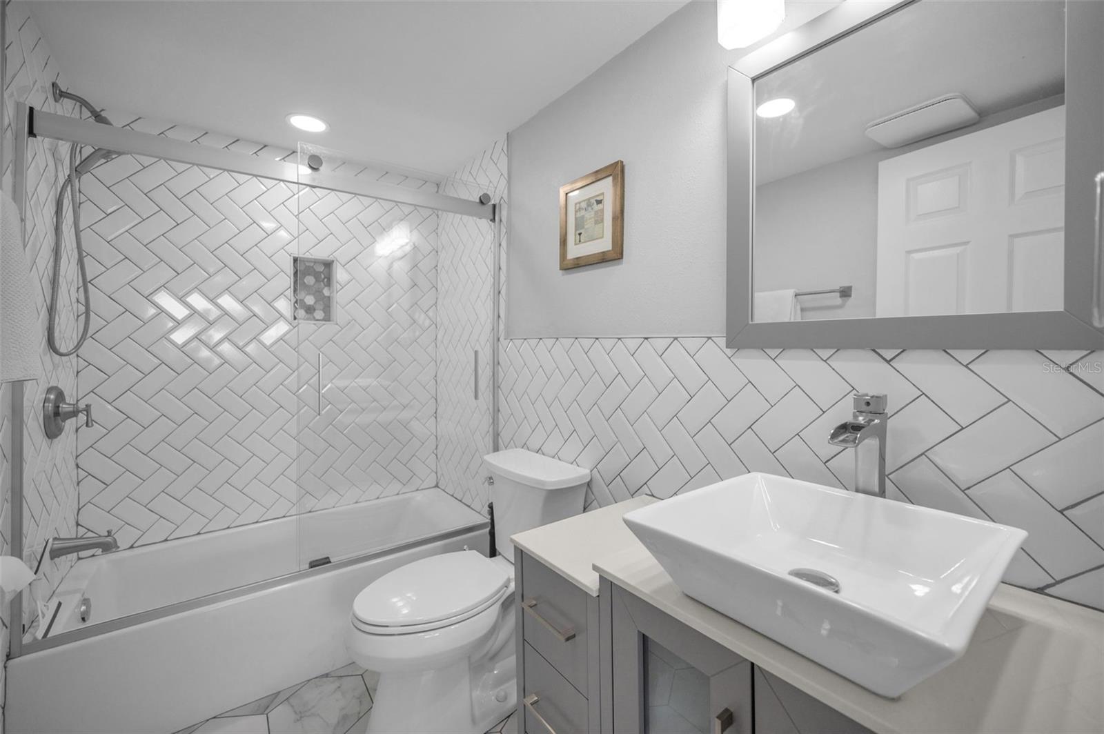 SYLVETTE CONDO - Residential Lease