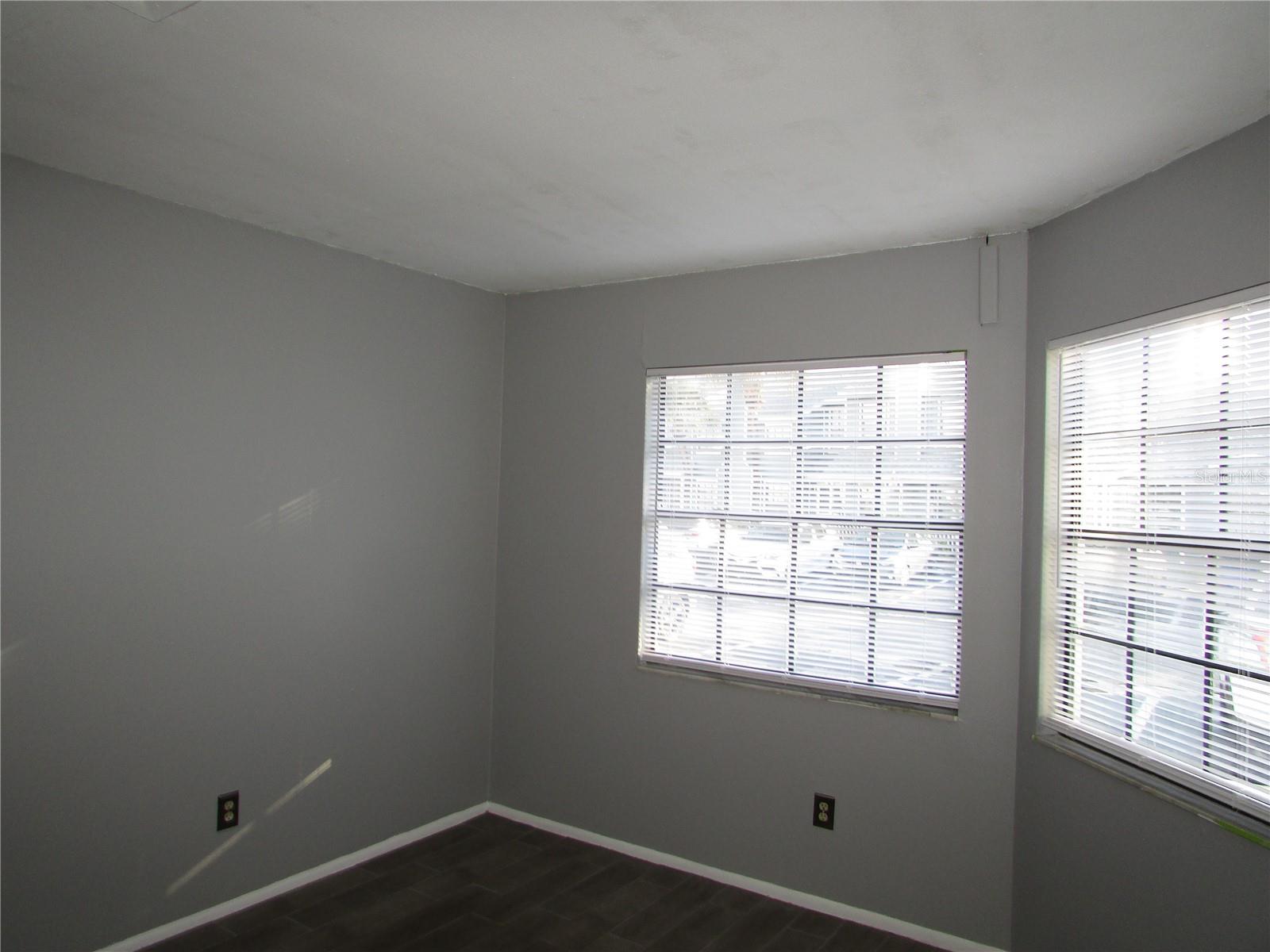 HAMPTON PARK TWNHMS UN 1 - Residential Lease