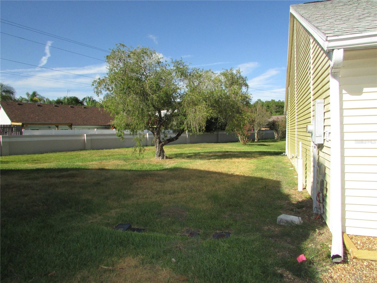 HAMPTON PARK TWNHMS UN 1 - Residential Lease