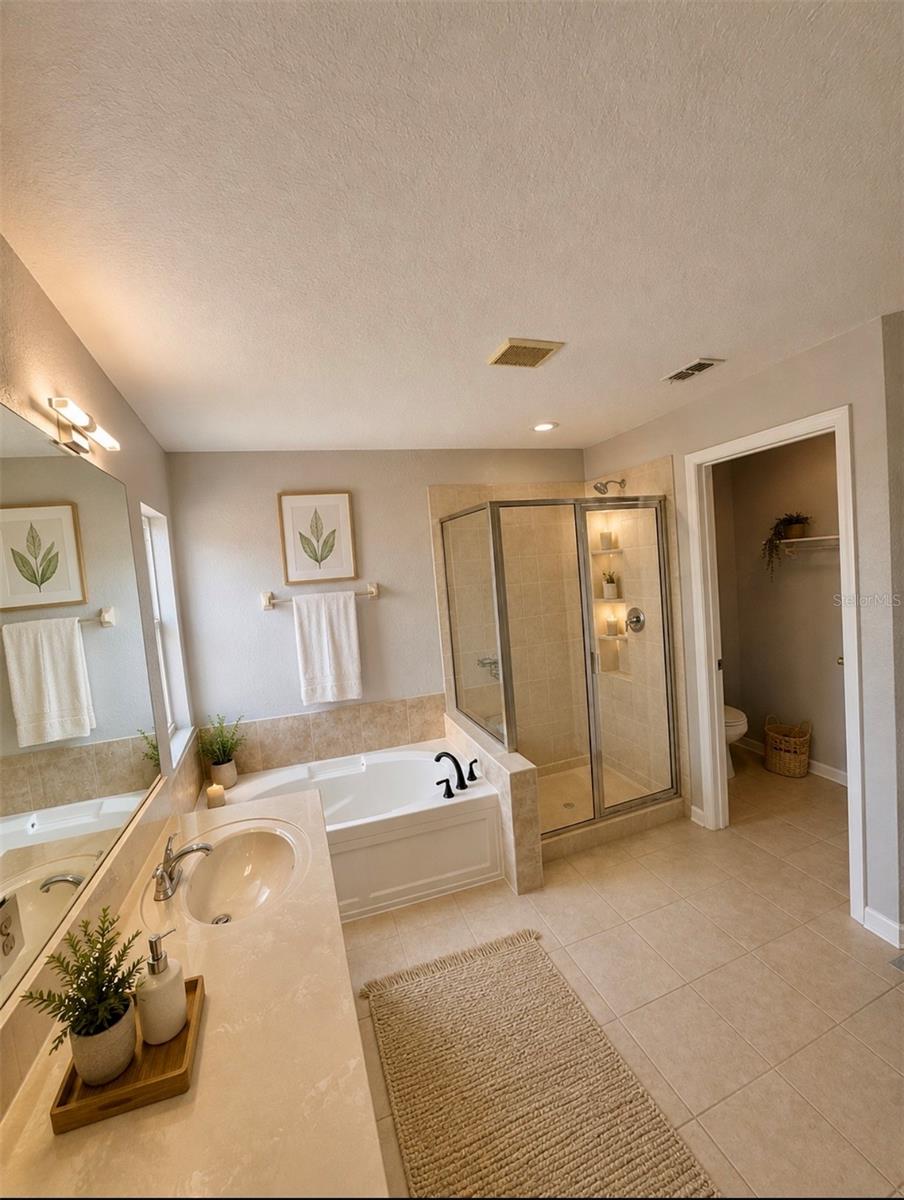 LAKES/WINDERMERE-PEACHTREE - Residential