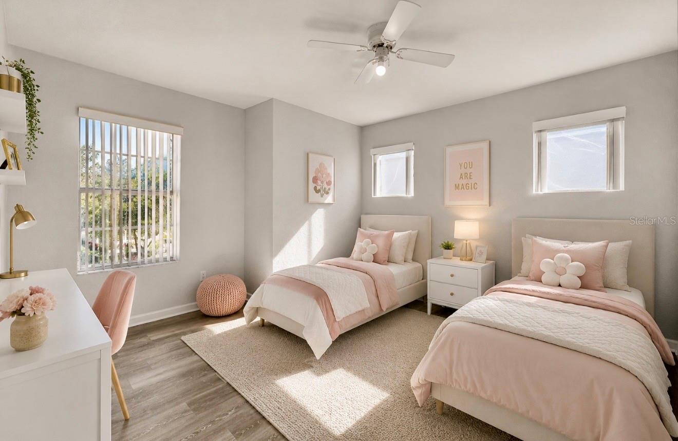 LAKES/WINDERMERE-PEACHTREE - Residential