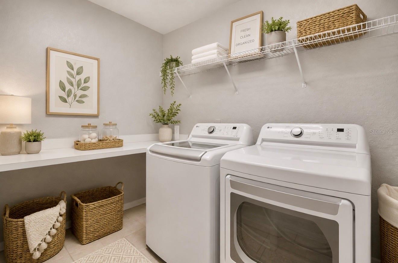 LAKES/WINDERMERE-PEACHTREE - Residential