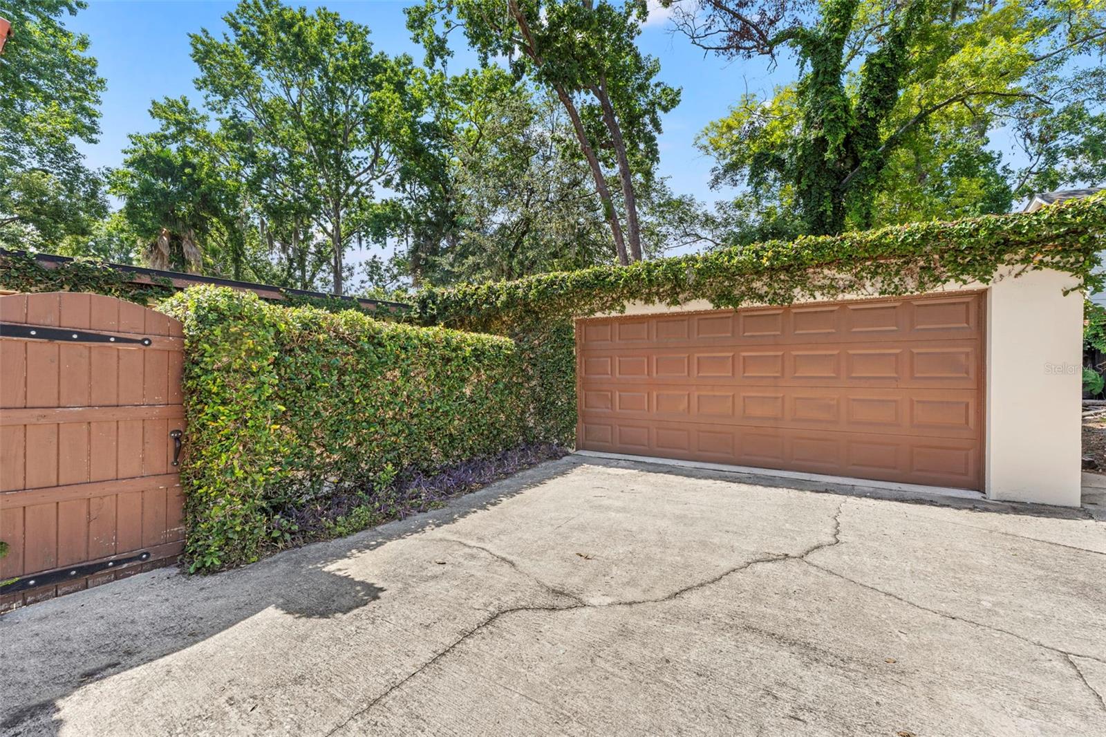 ORIENTAL GARDENS - Residential