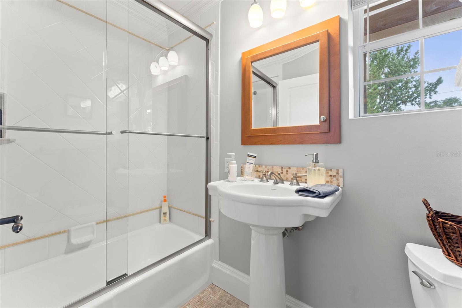 ORIENTAL GARDENS - Residential