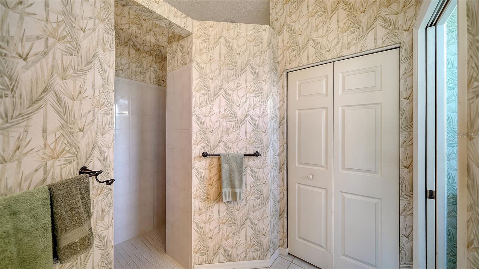 VENICE GOLF & COUNTRY CLUB - Residential