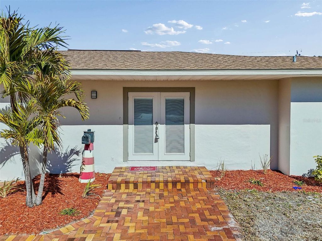 Photo of 6041 5th Avenue N, St Petersburg, FL 33710 (MLS # TB8472665)