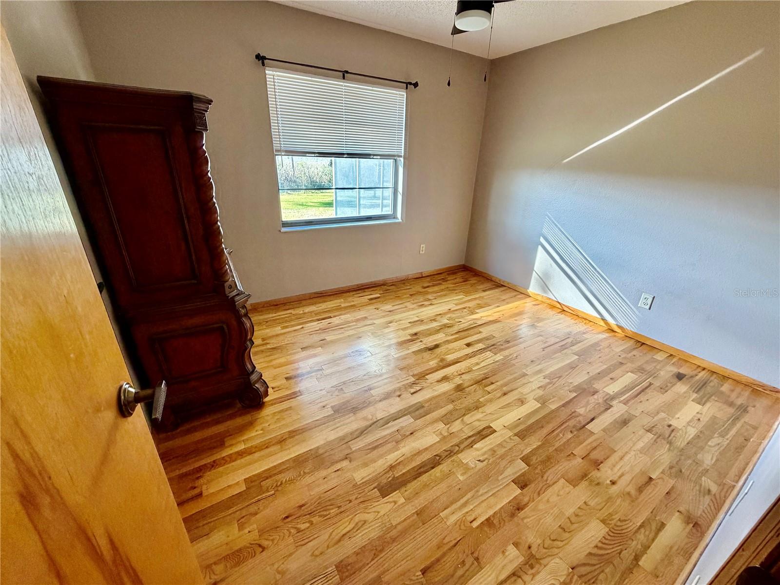 ACREAGE & UNREC - Residential