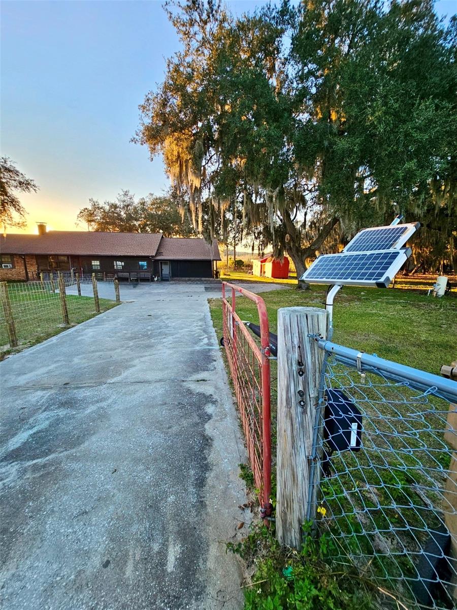 ACREAGE & UNREC - Residential