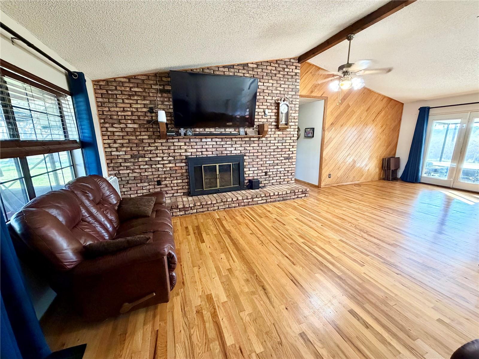 ACREAGE & UNREC - Residential