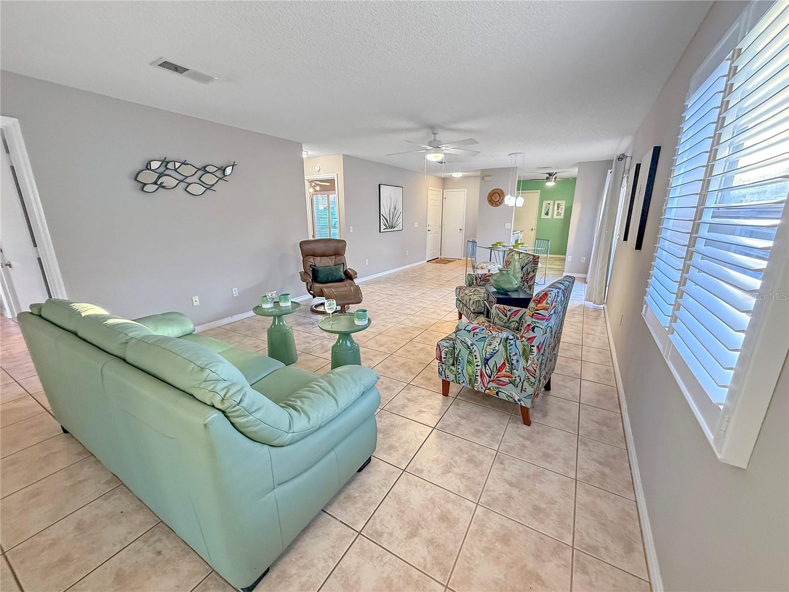 DE LA VISTA SOUTH - Residential