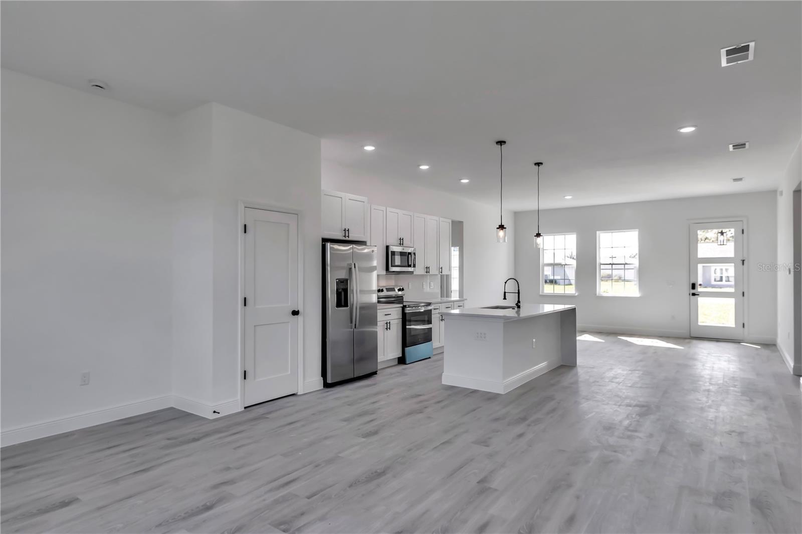 MARION OAKS UN SIX - Residential