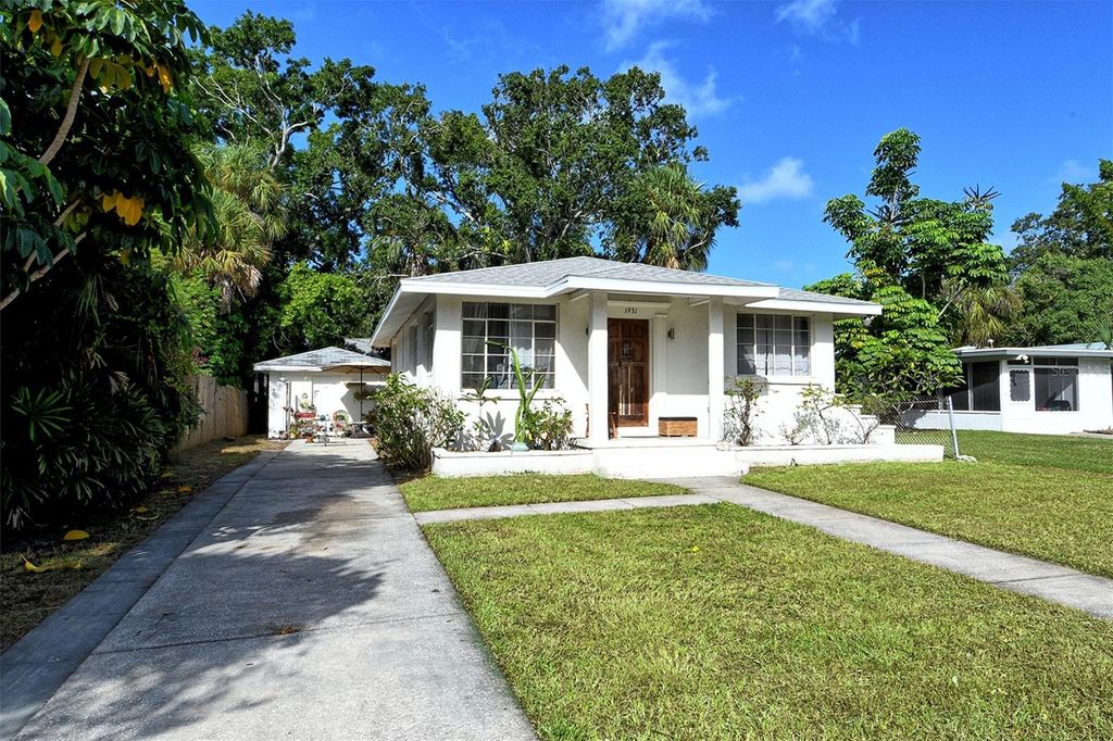 Photo of 1931 Edgewater Drive, Sarasota, FL 34234 (MLS # A4666577)
