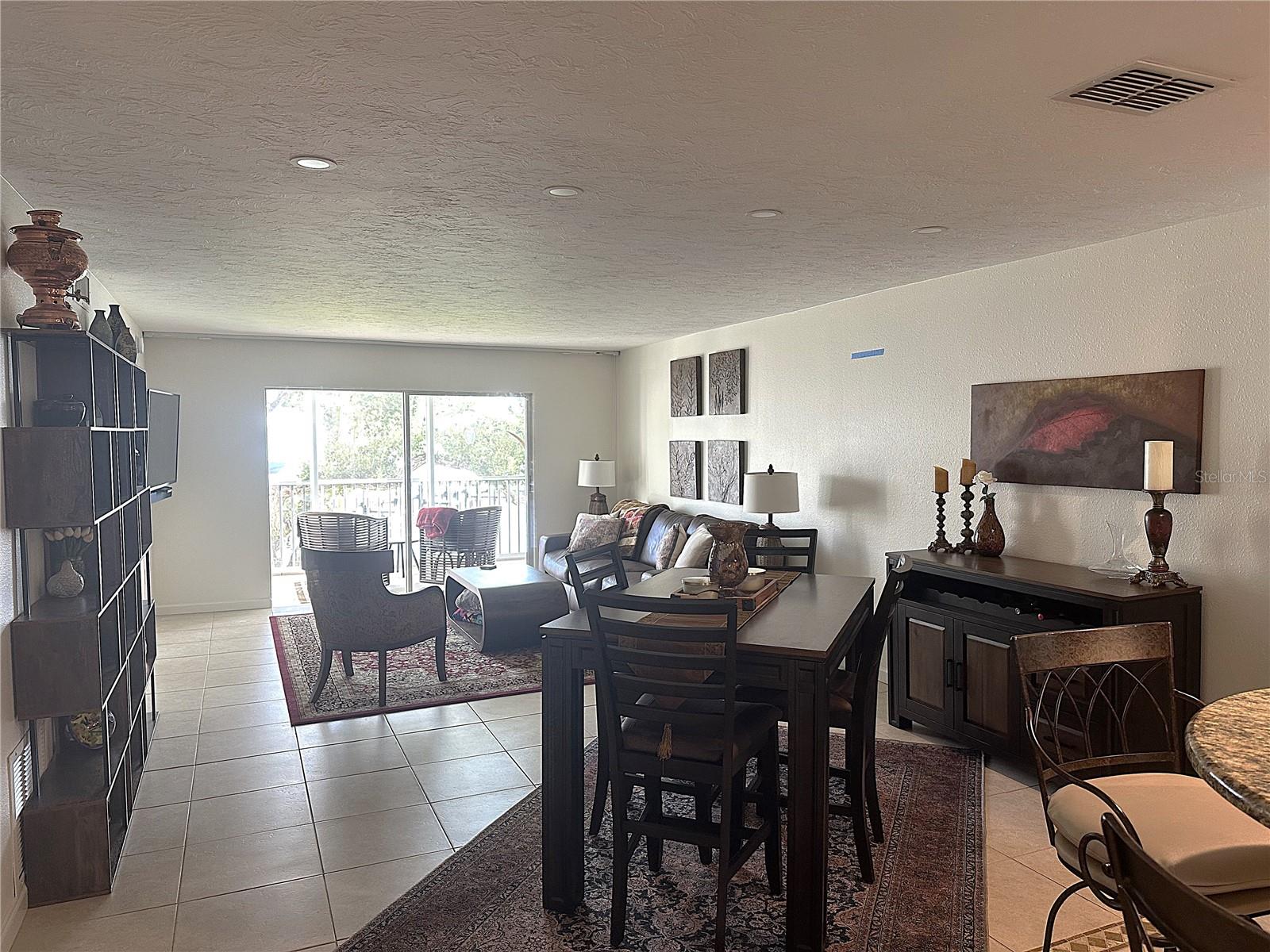 BAY TREE CLUB - Residential Lease