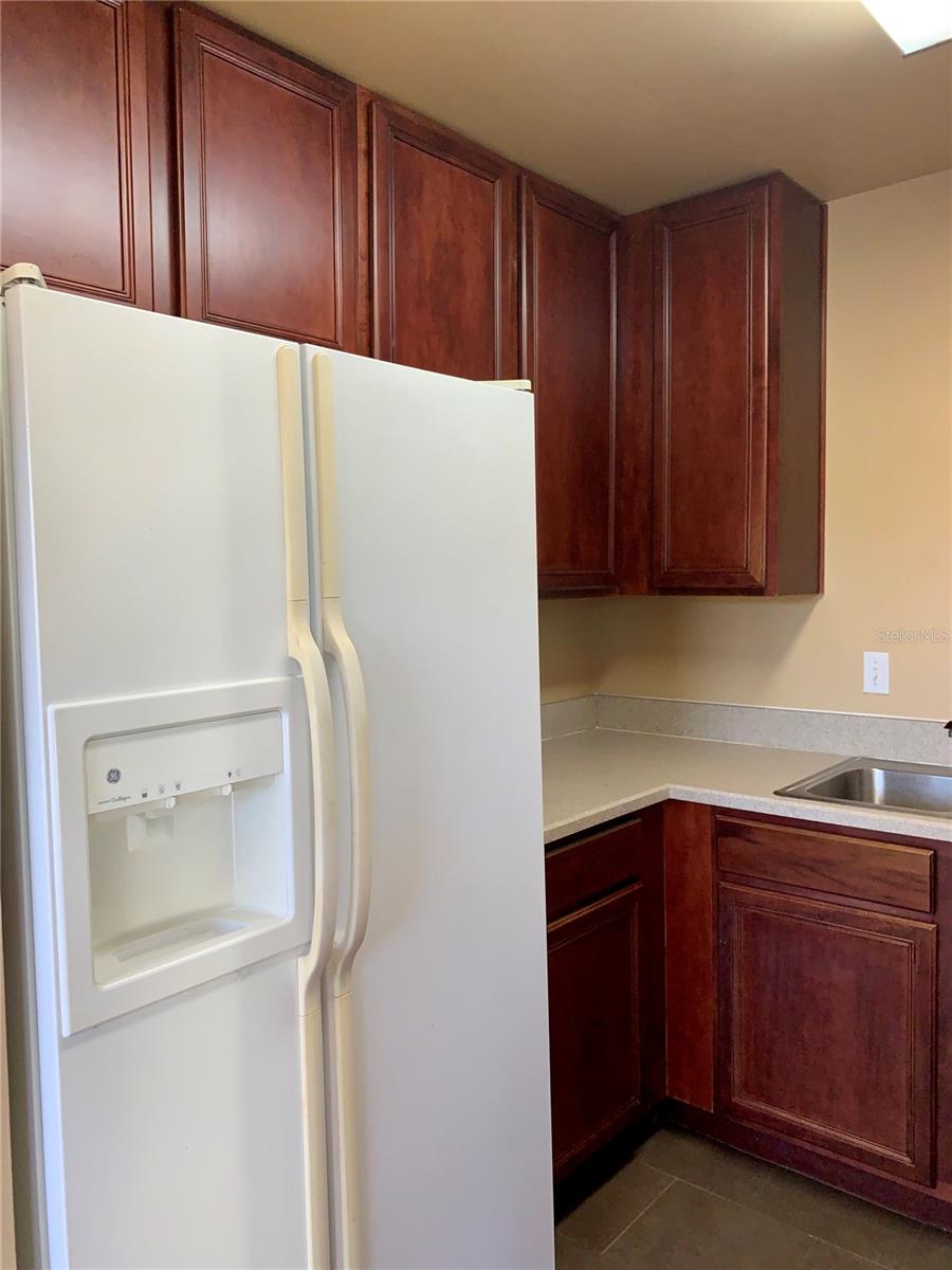 SUMMER LAKES - Residential Lease