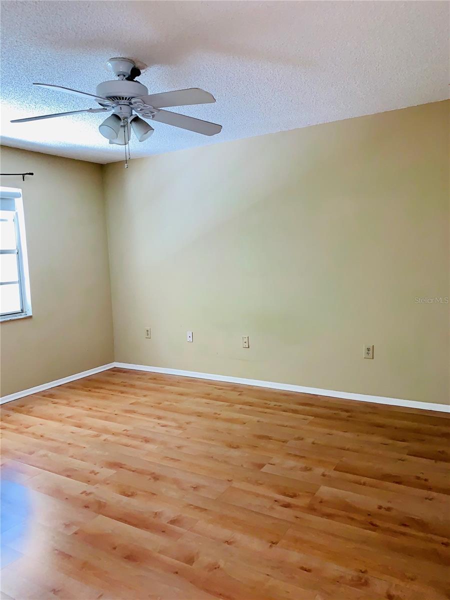 SUMMER LAKES - Residential Lease