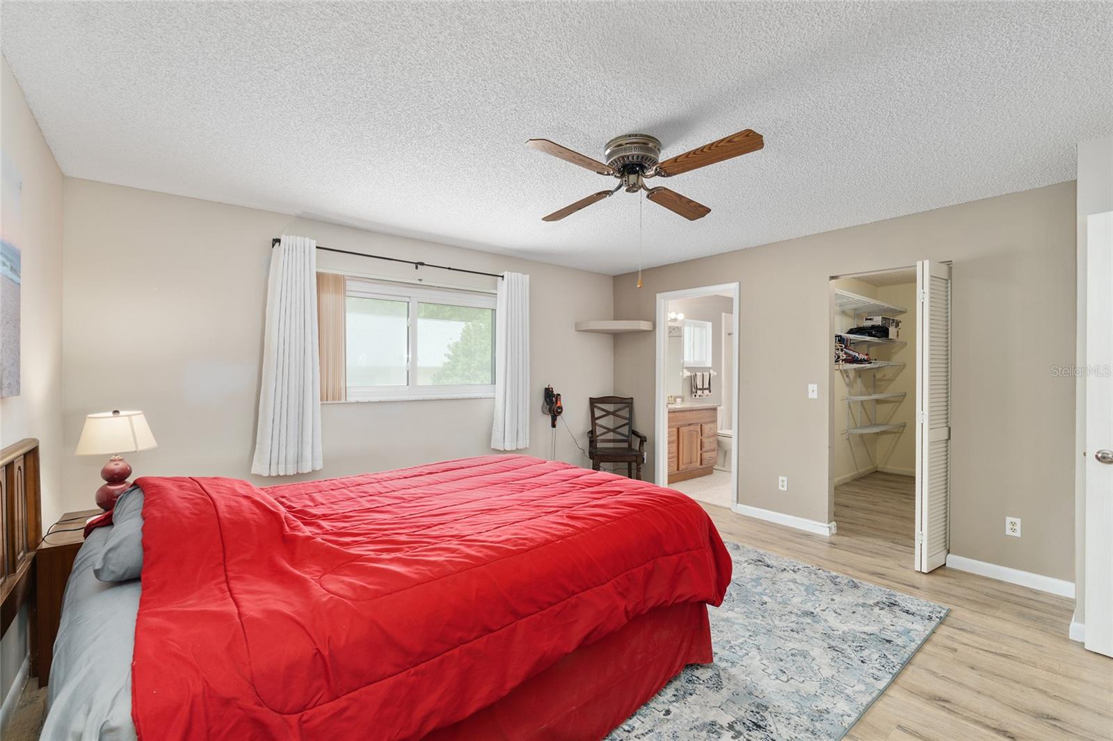 ON TOP OF THE WORLD - Residential