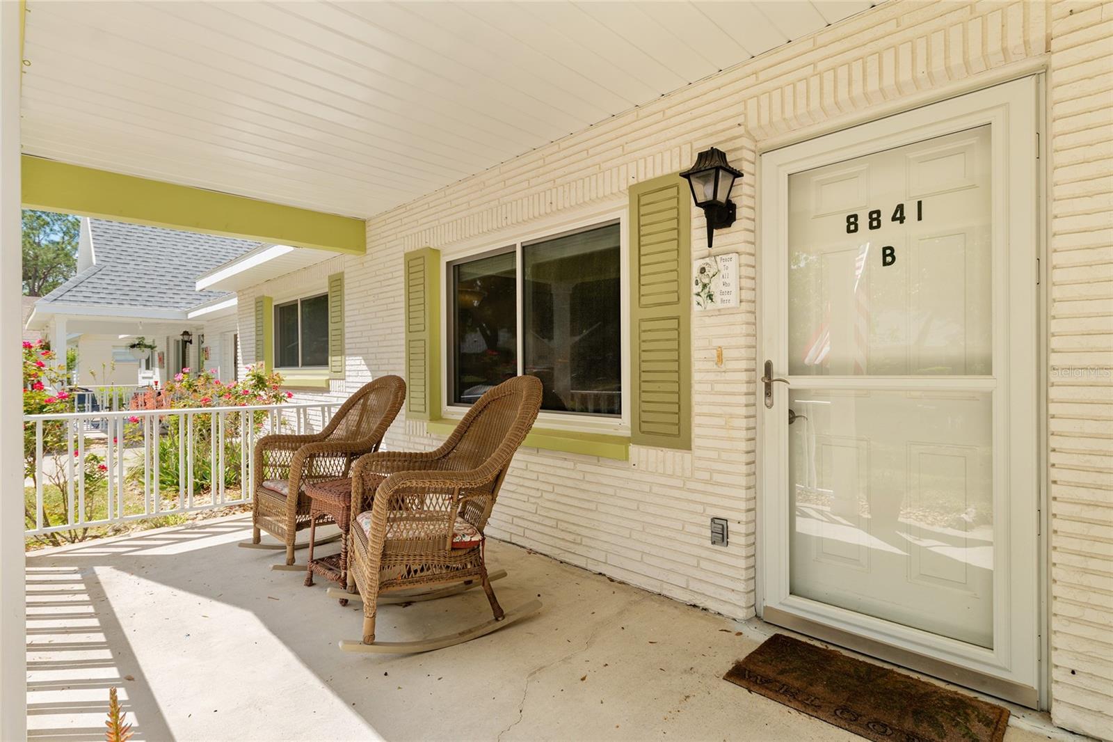 ON TOP OF THE WORLD - Residential