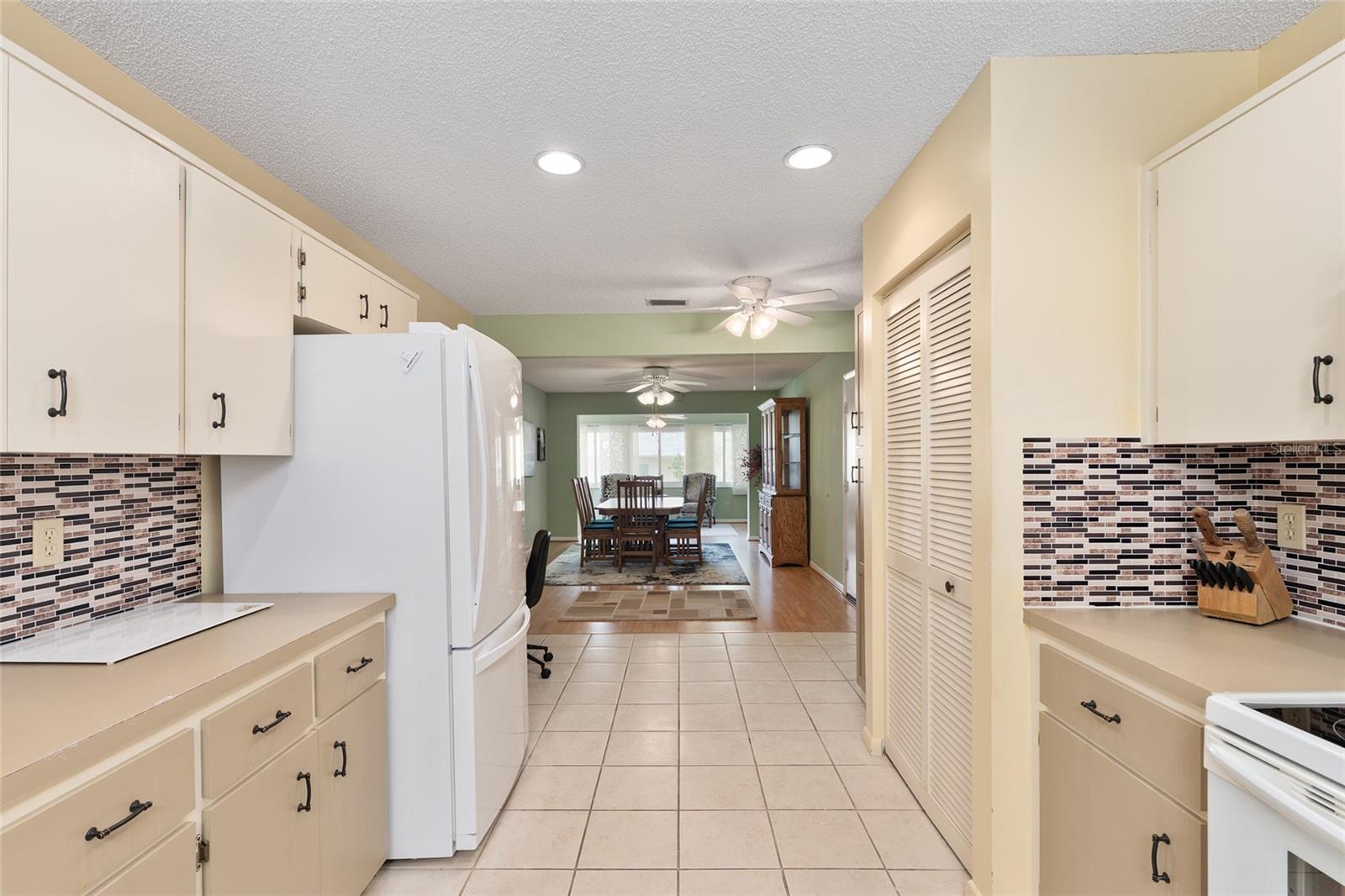 ON TOP OF THE WORLD - Residential