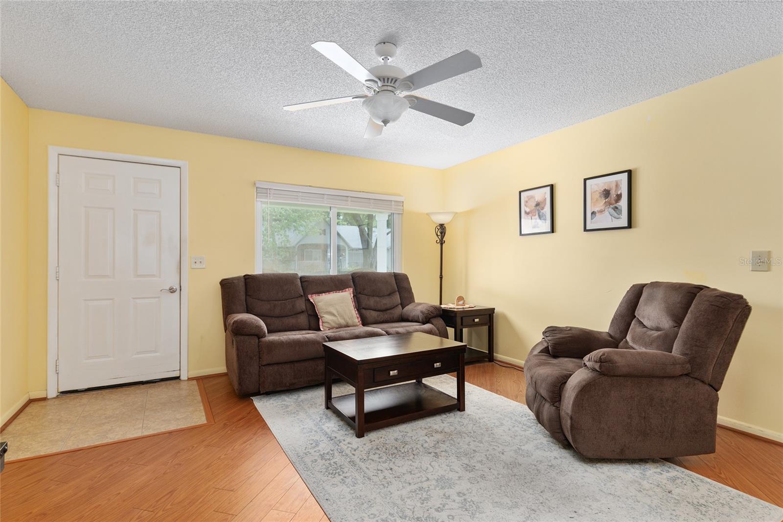 ON TOP OF THE WORLD - Residential