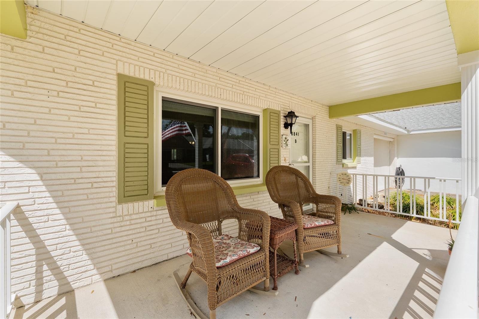 ON TOP OF THE WORLD - Residential