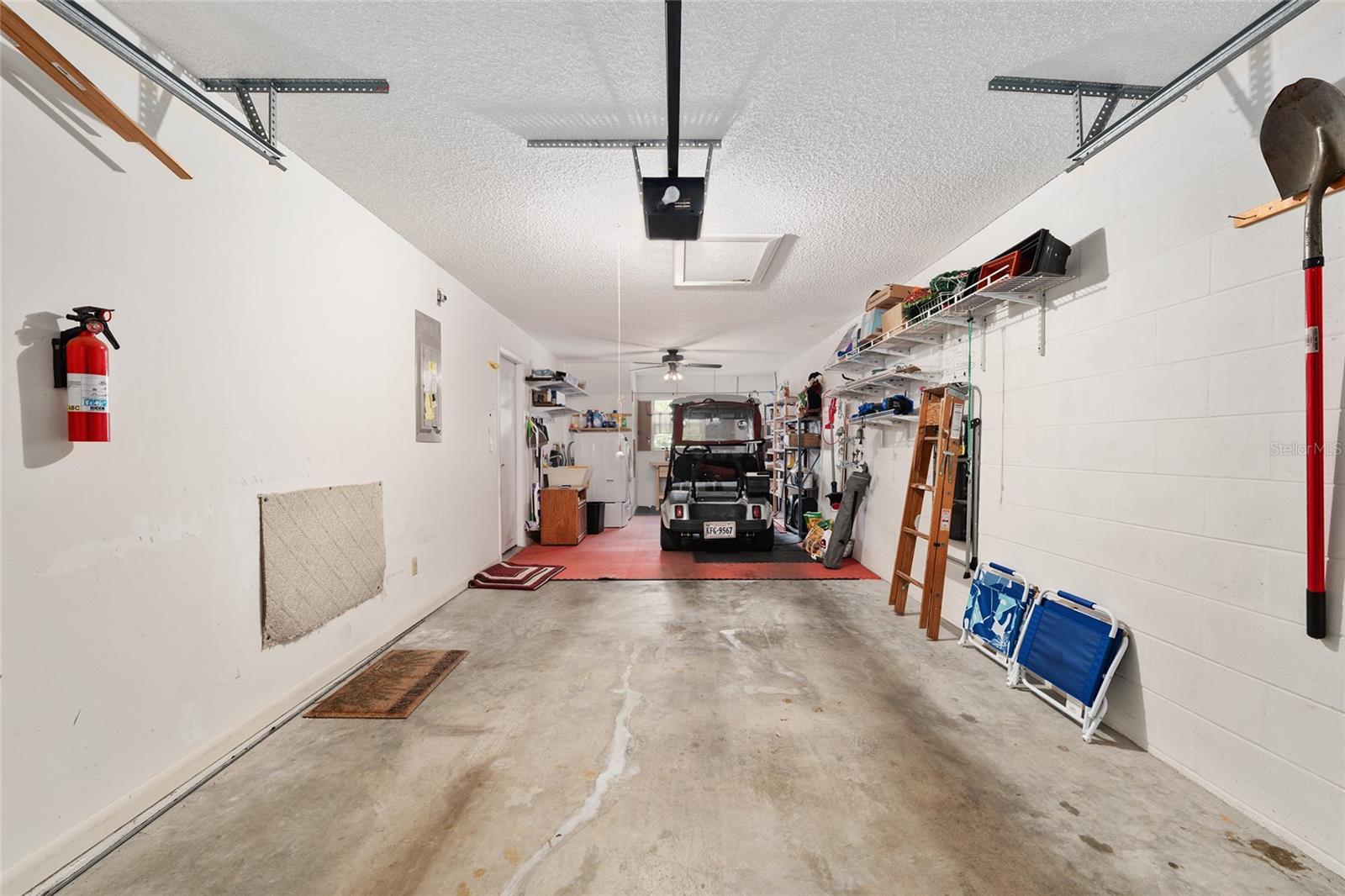 ON TOP OF THE WORLD - Residential