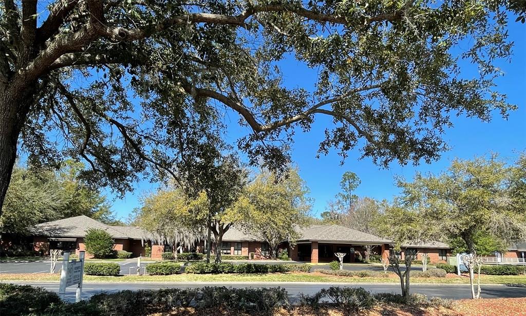 WINDSOR OAKS MEDICAL PARK - Commercial Sale