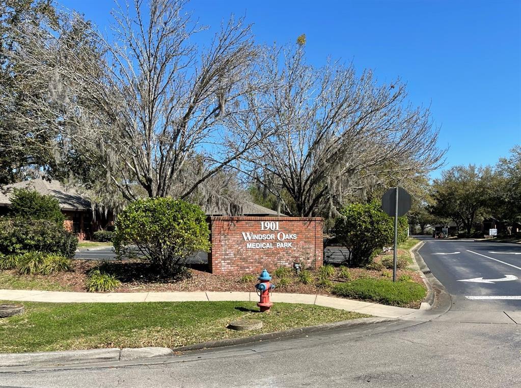 WINDSOR OAKS MEDICAL PARK - Commercial Sale