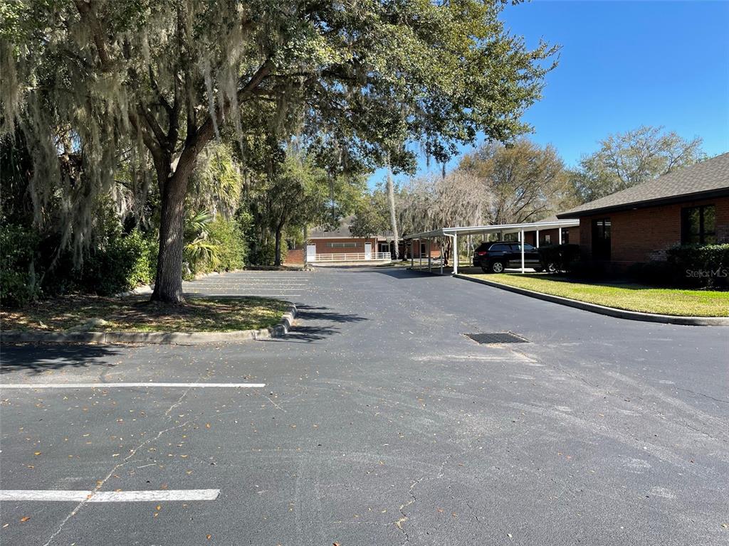 WINDSOR OAKS MEDICAL PARK - Commercial Sale