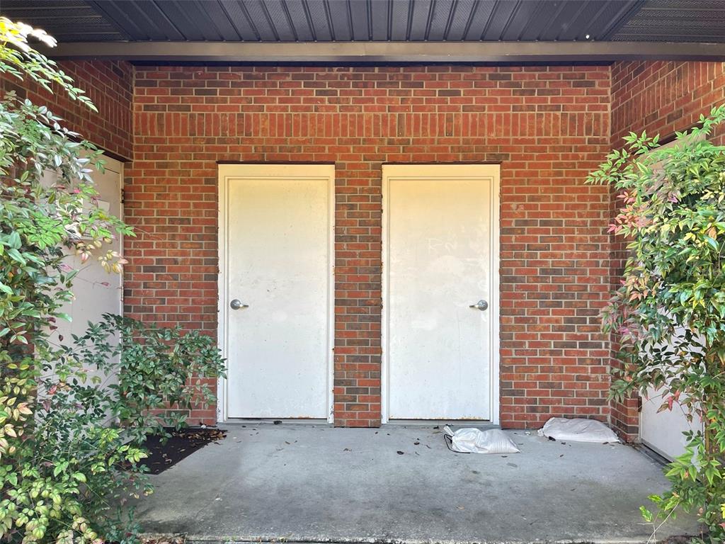 WINDSOR OAKS MEDICAL PARK - Commercial Sale