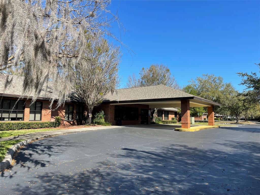 WINDSOR OAKS MEDICAL PARK - Commercial Sale