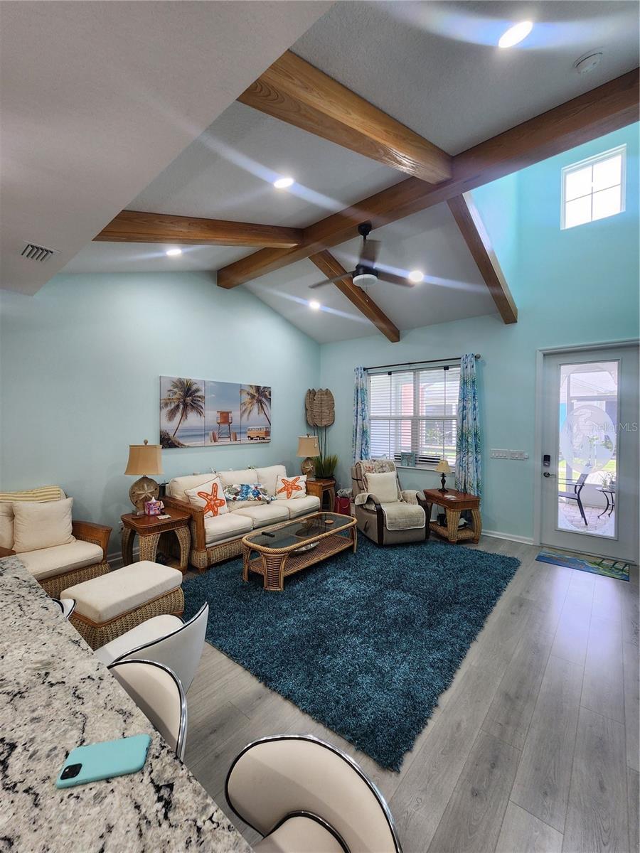 MARGARITAVILLE LATTITUDE - Residential