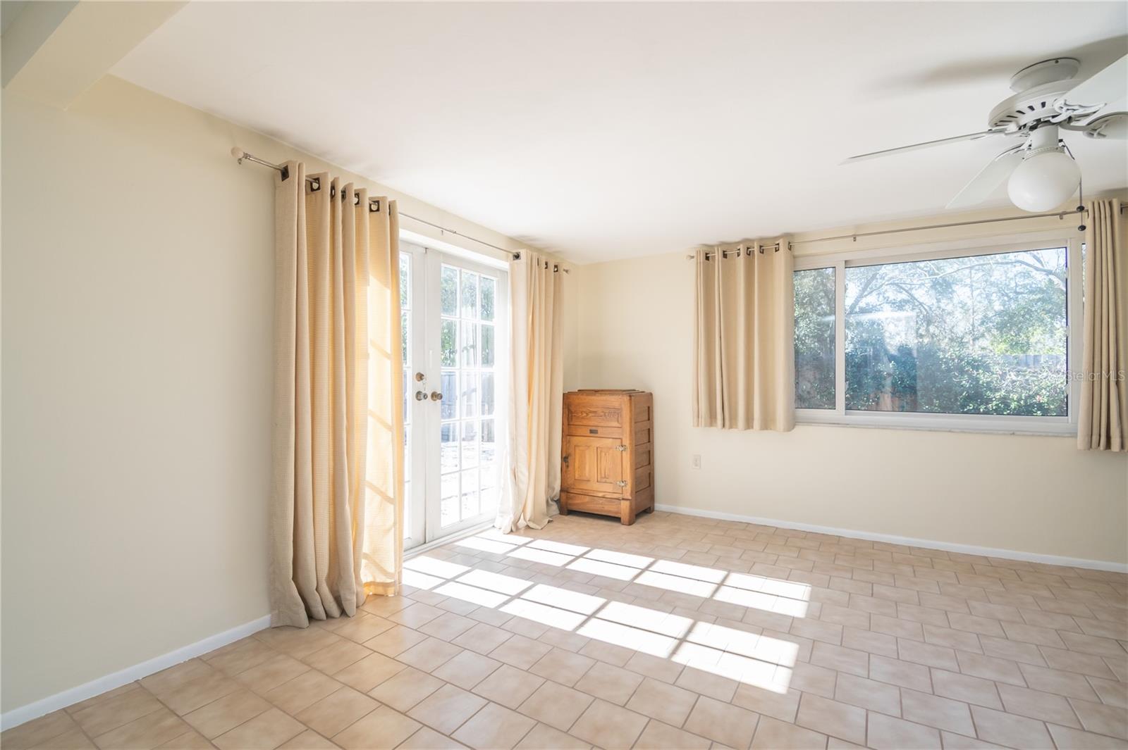 TANGLEWOOD TERRACE - Residential