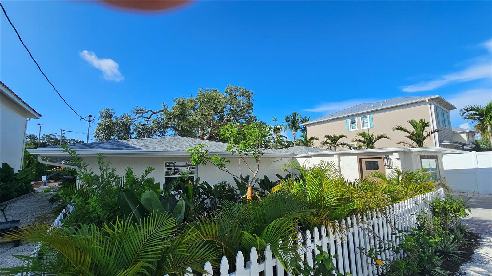 SECLUDED HARBOUR 02 - Residential