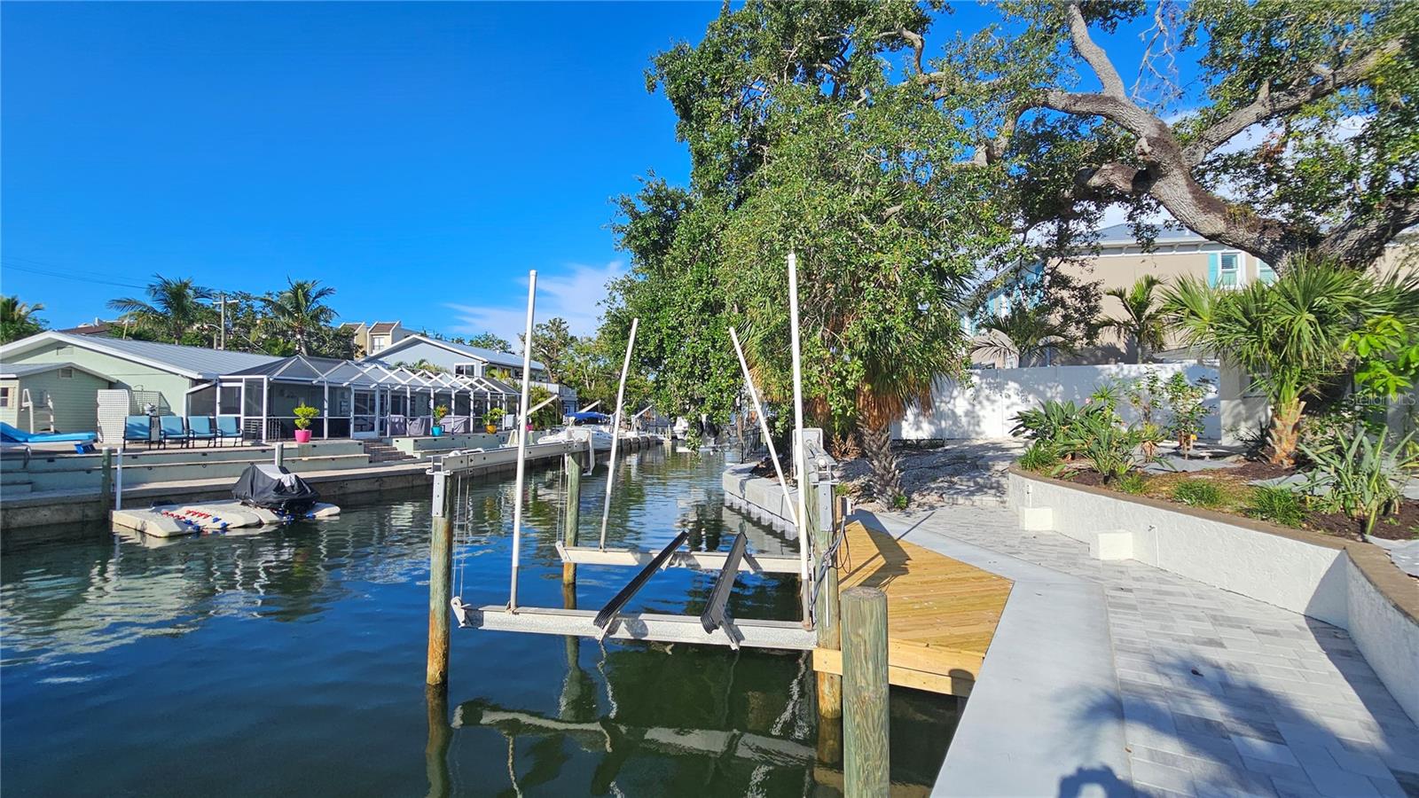 SECLUDED HARBOUR 02 - Residential