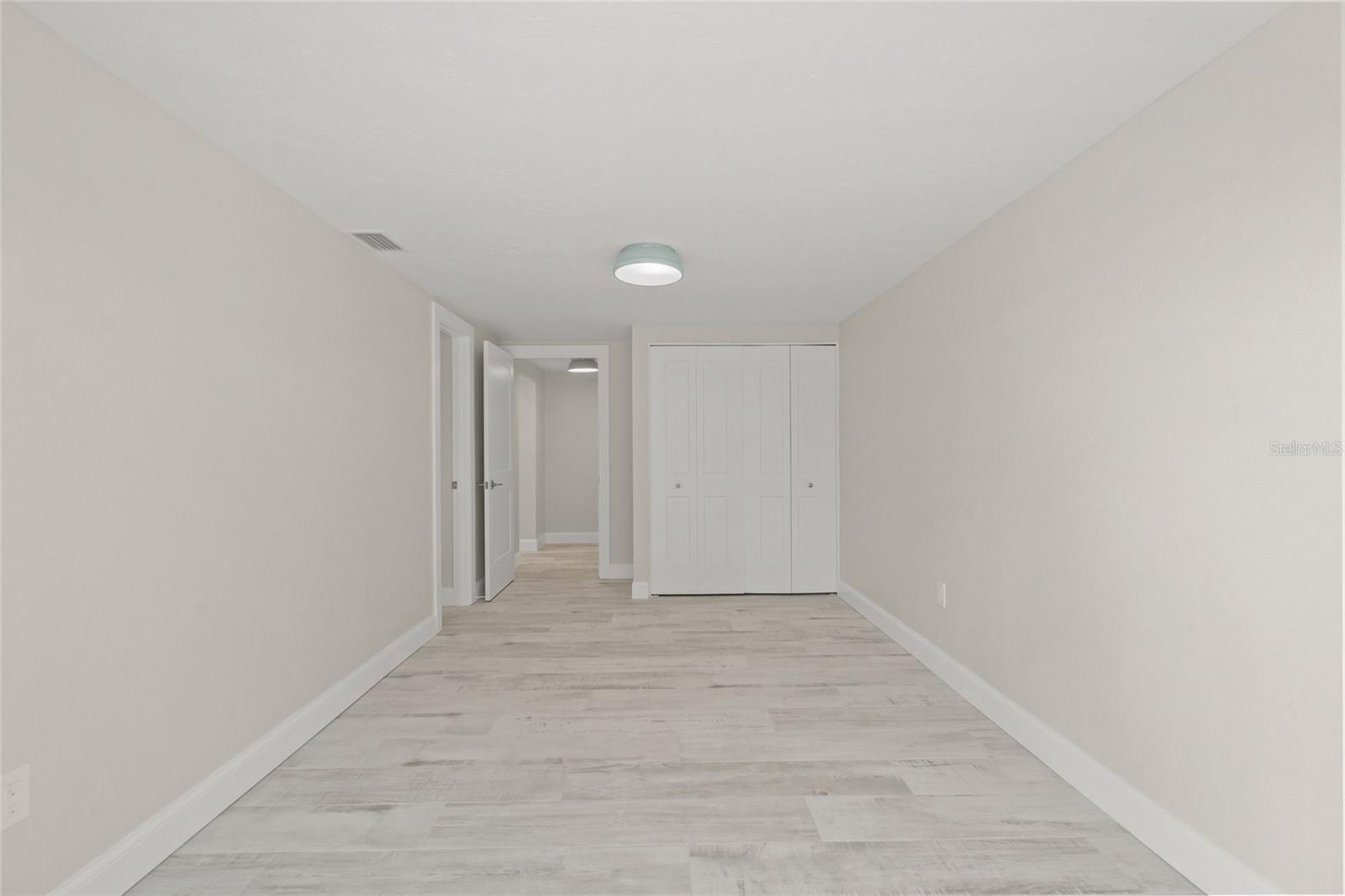 SECLUDED HARBOUR 02 - Residential