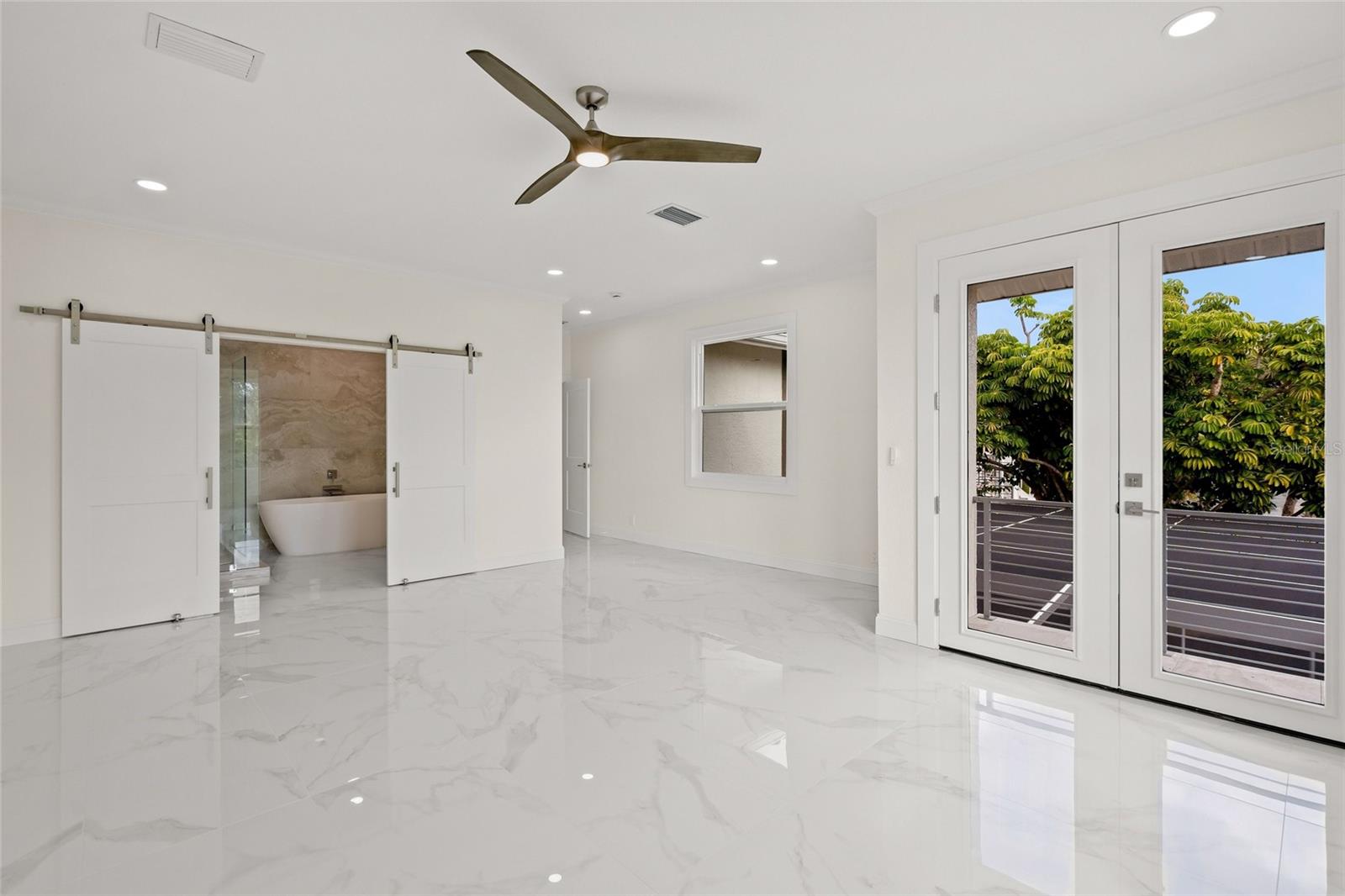 SECLUDED HARBOUR 02 - Residential