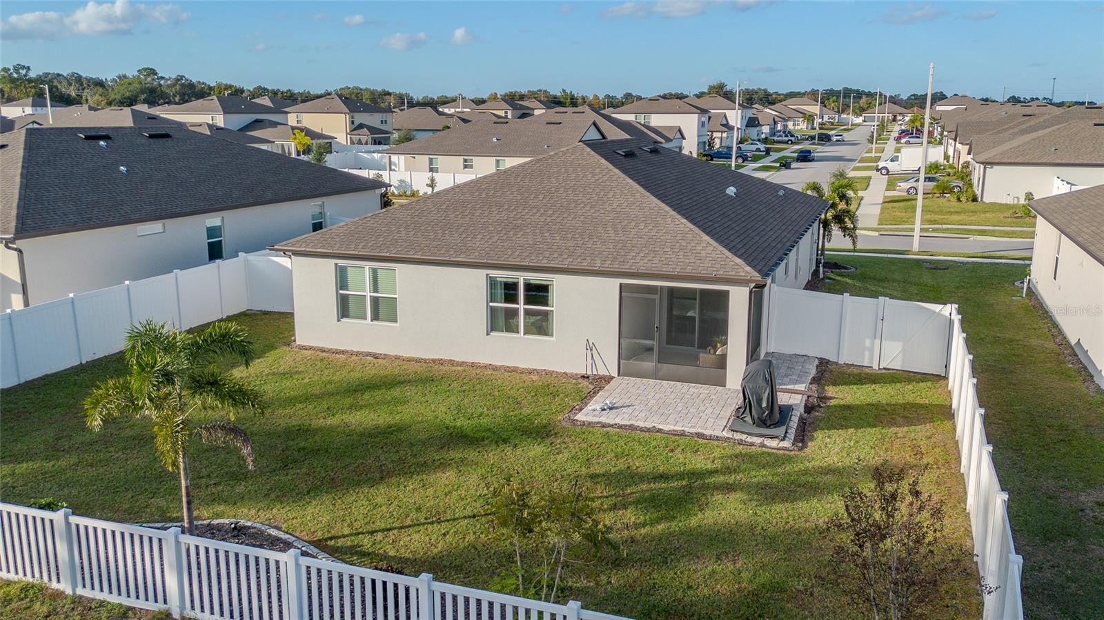 ESTATES/LK FLORENCE - Residential