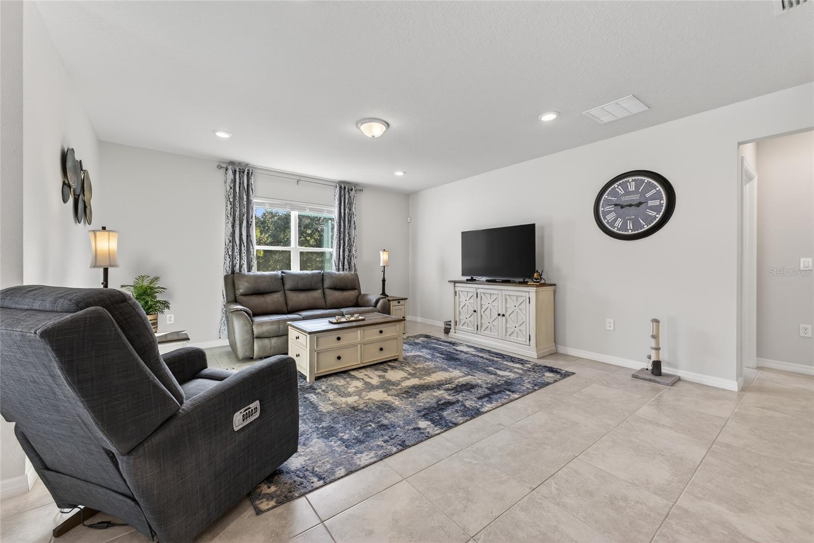 ESTATES/LK FLORENCE - Residential