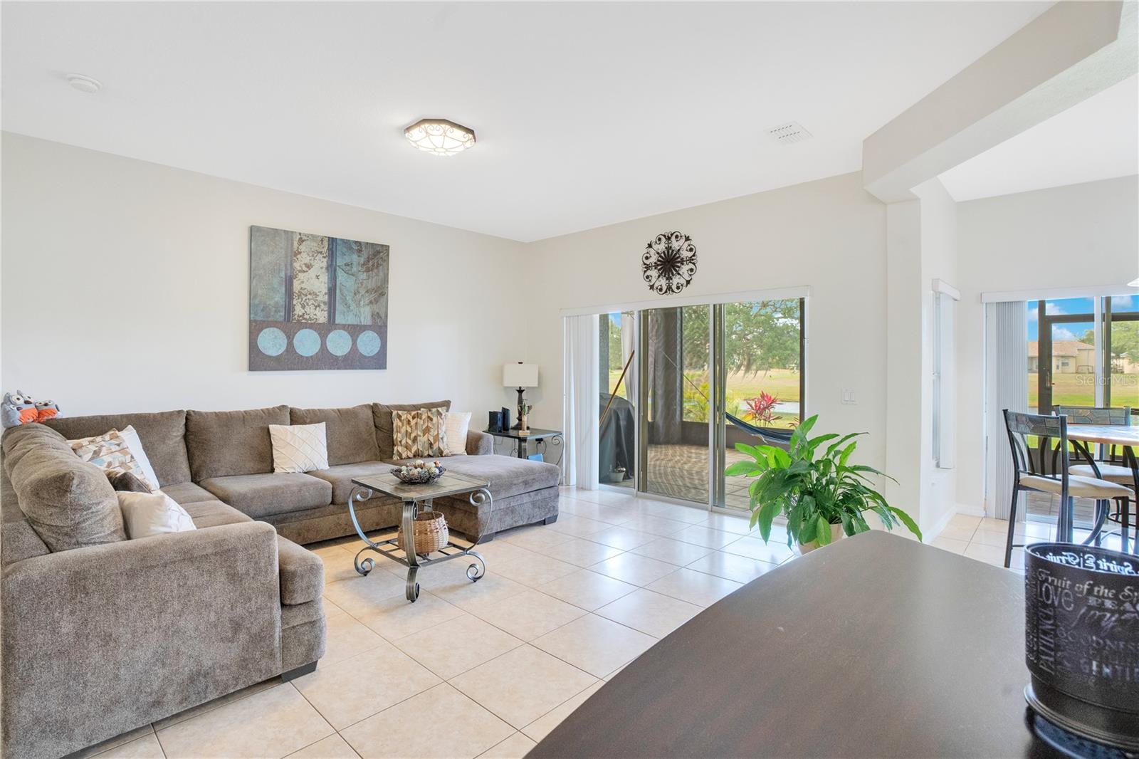 2641 MEADOW VIEW COURT