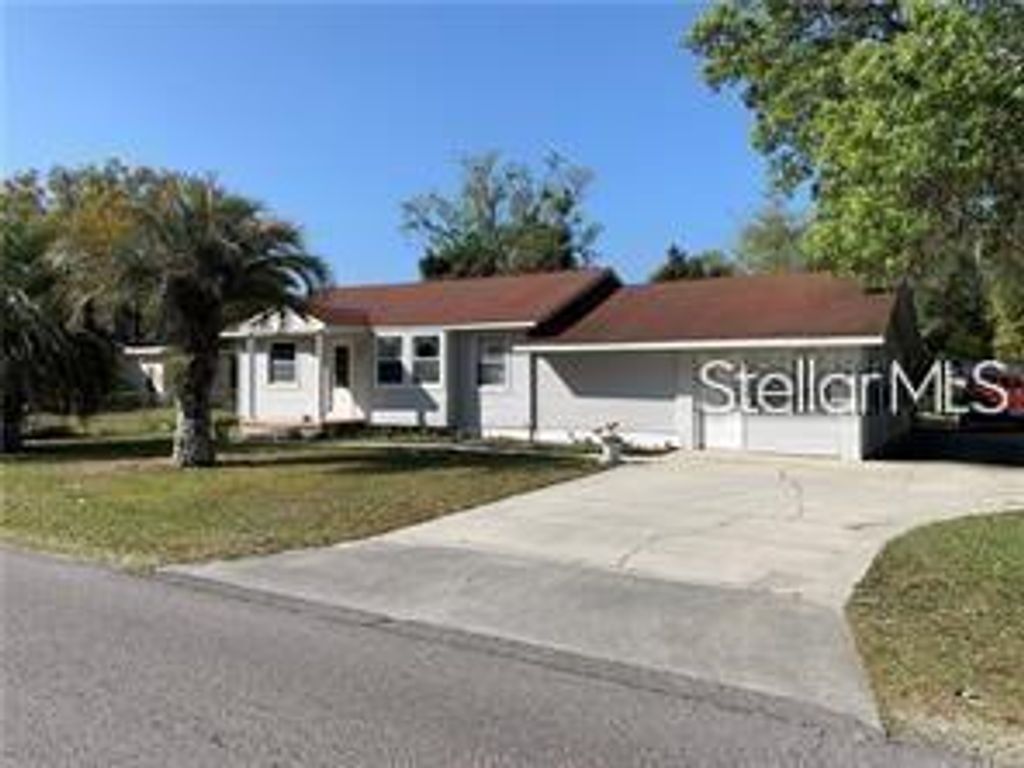 Photo of 5335 6th Street, Zephyrhills, FL 33542 (MLS # TB8467856)