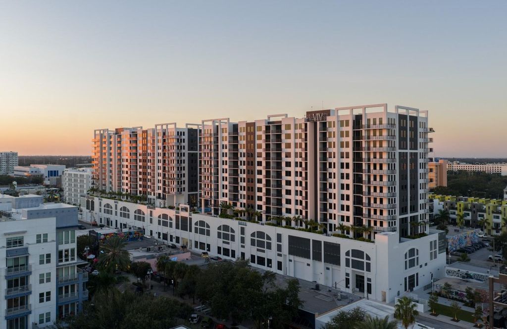 Photo of 1000 1st Avenue N #C1, St Petersburg, FL 33705 (MLS # O6389329)