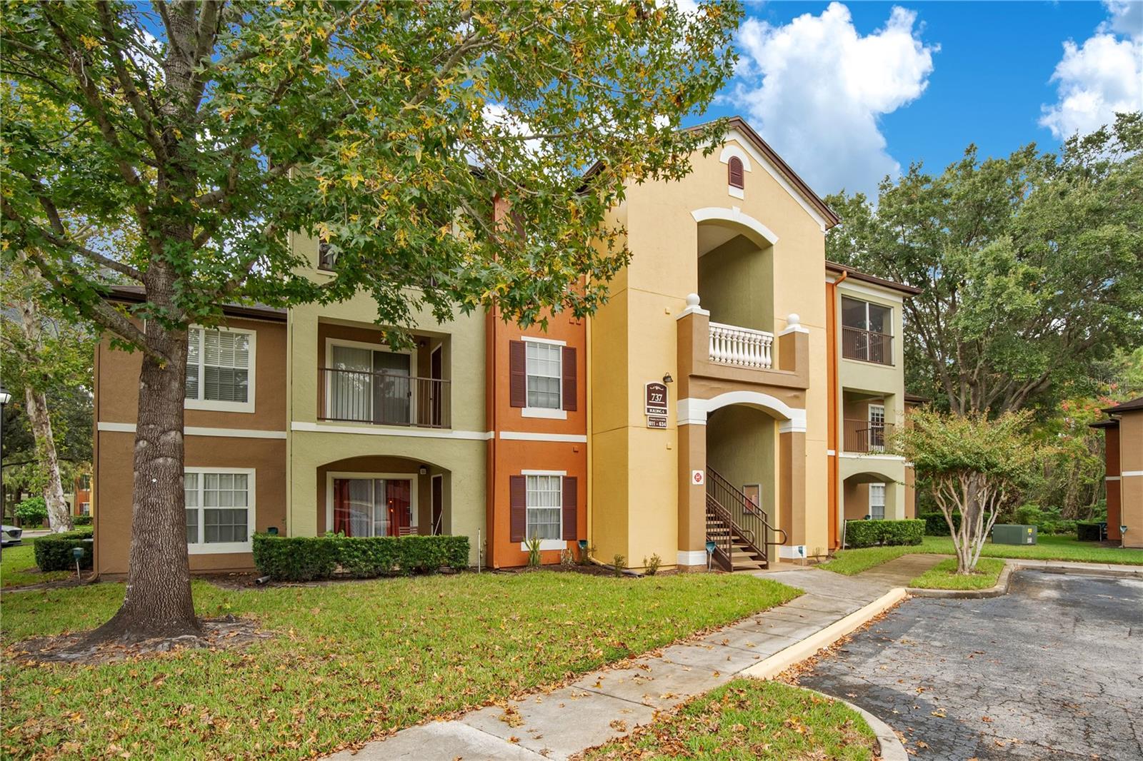 737 CREST PINES DRIVE 623