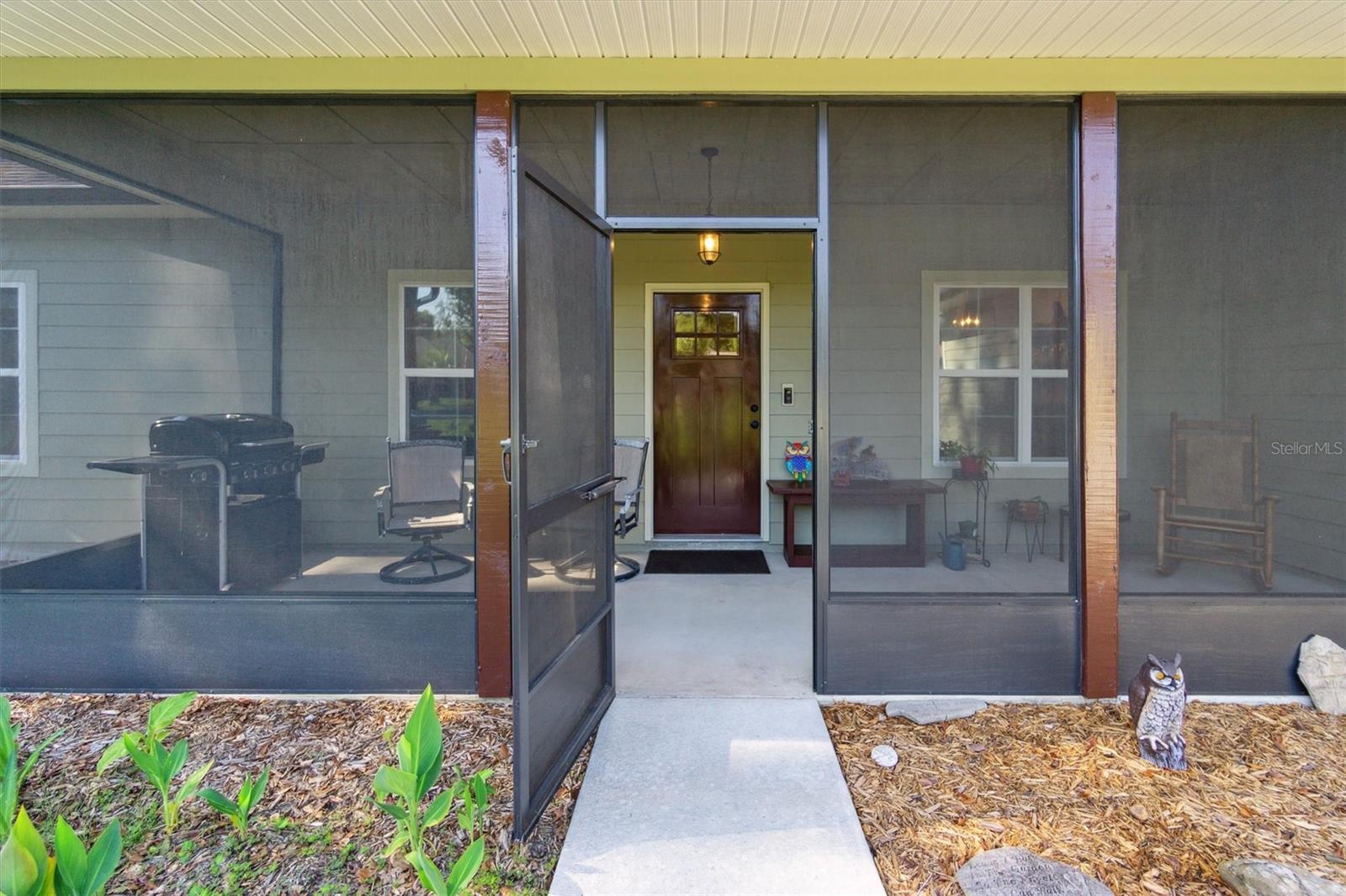 180 SW ETHEL GLEN