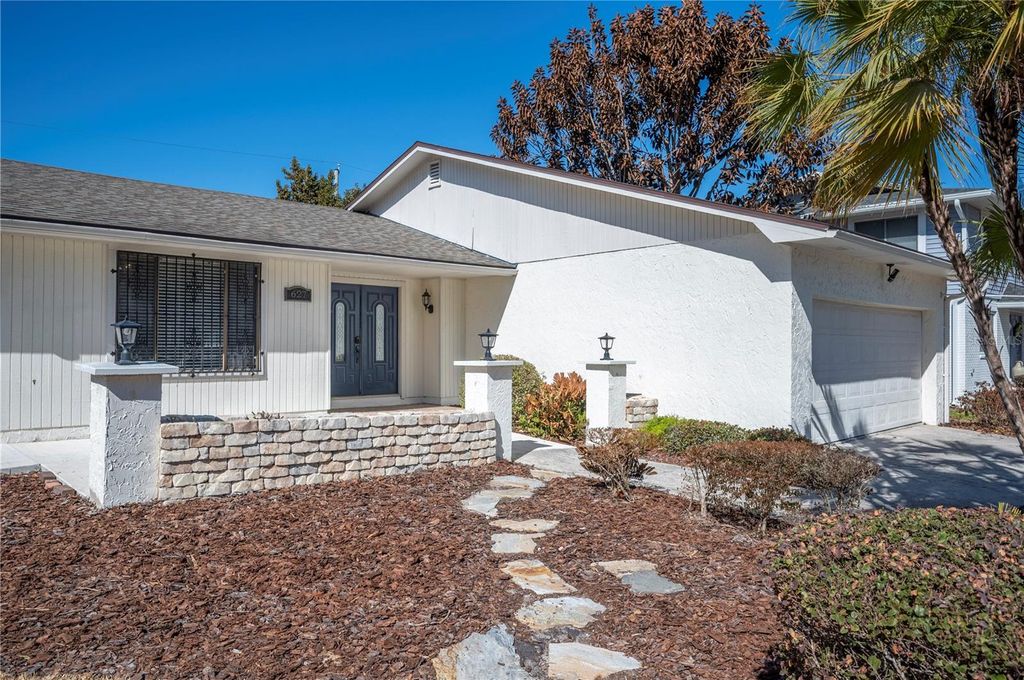 Photo of 627 Palmore Court, Lakeland, FL 33813 (MLS # L4959143)