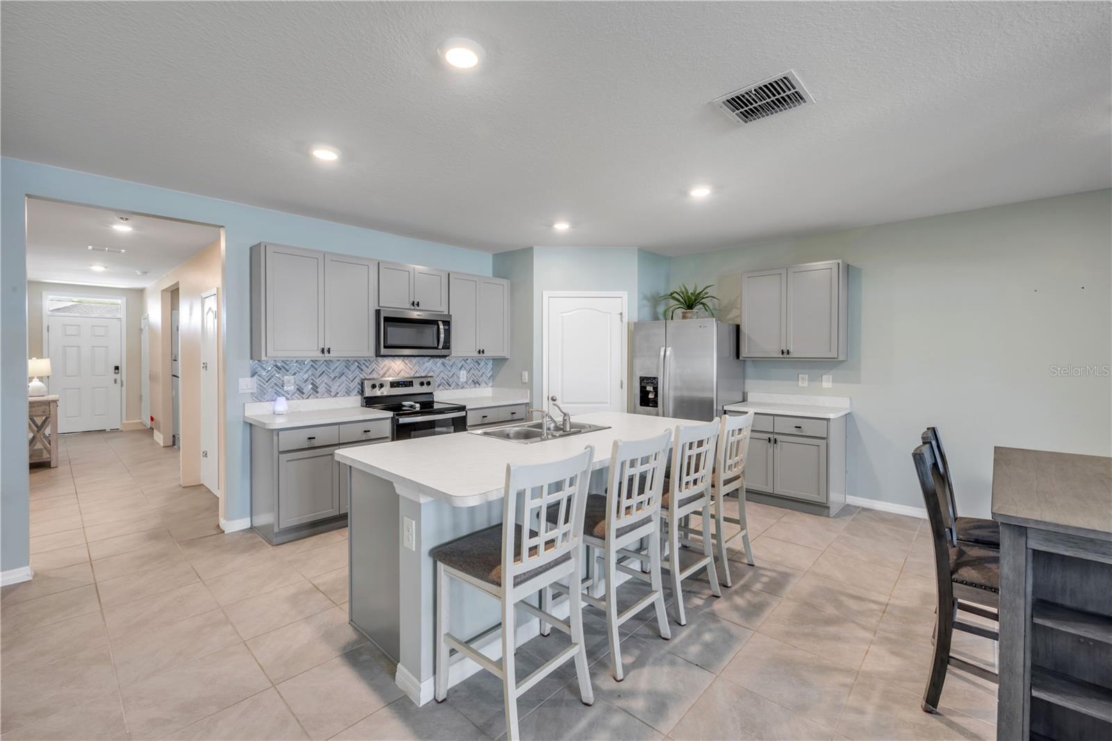 2731 NEVERLAND DRIVE