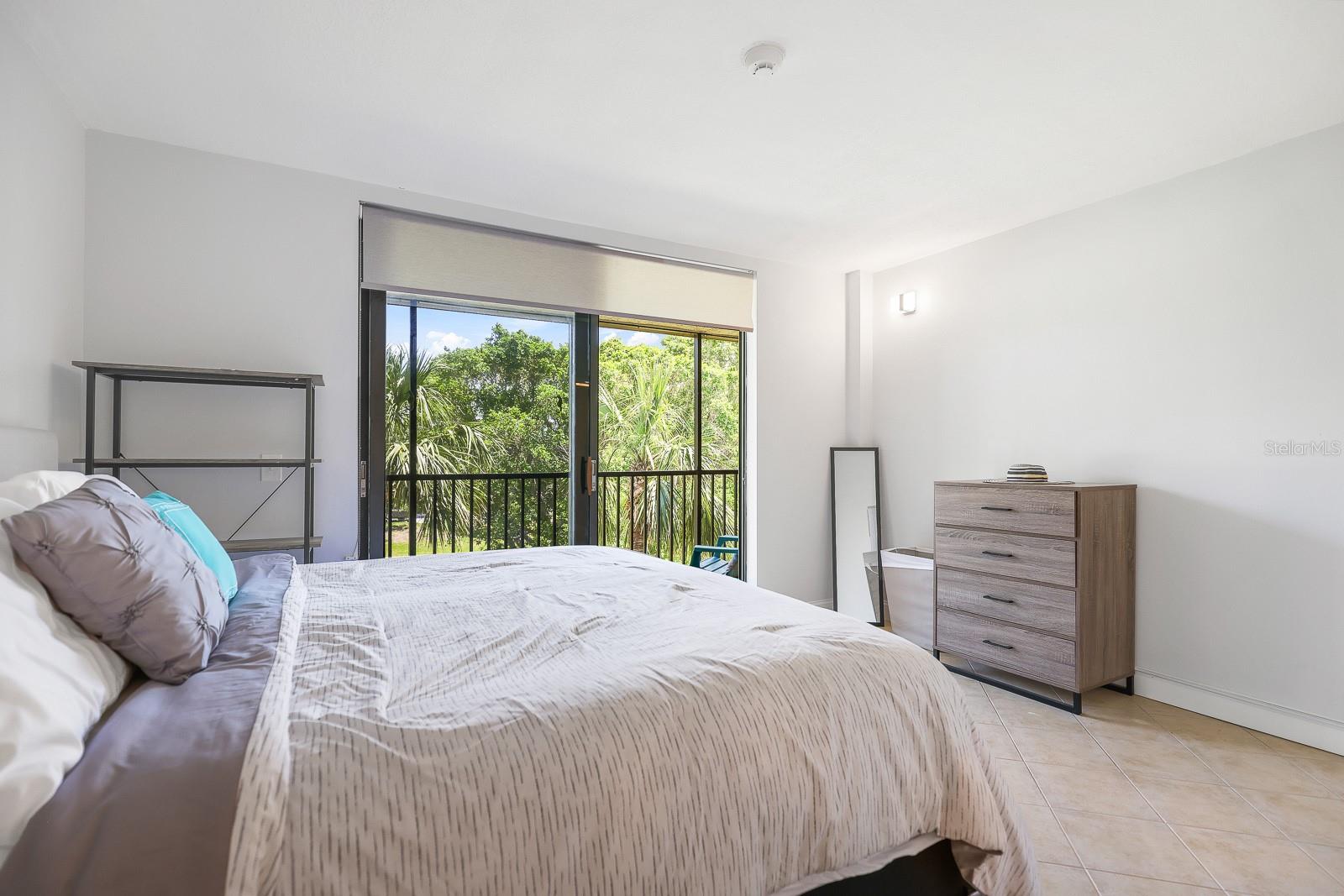 SEAPLACE VI - Residential