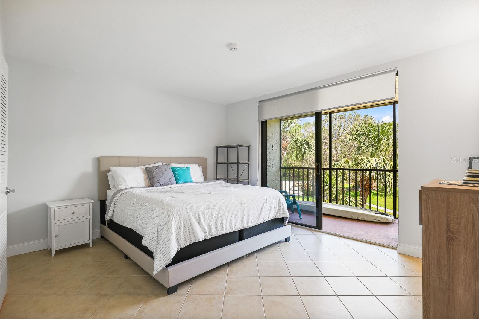 SEAPLACE VI - Residential