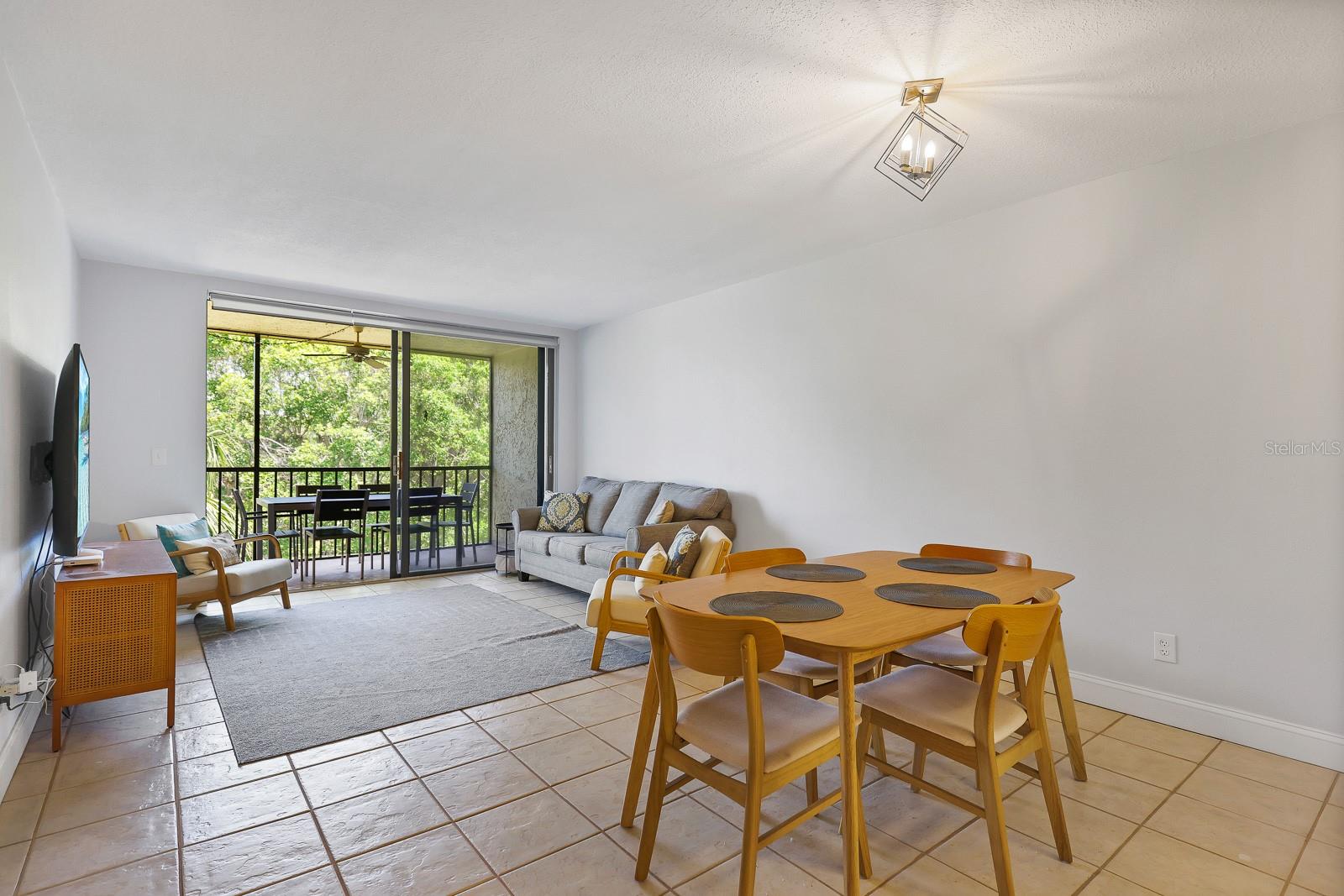 SEAPLACE VI - Residential